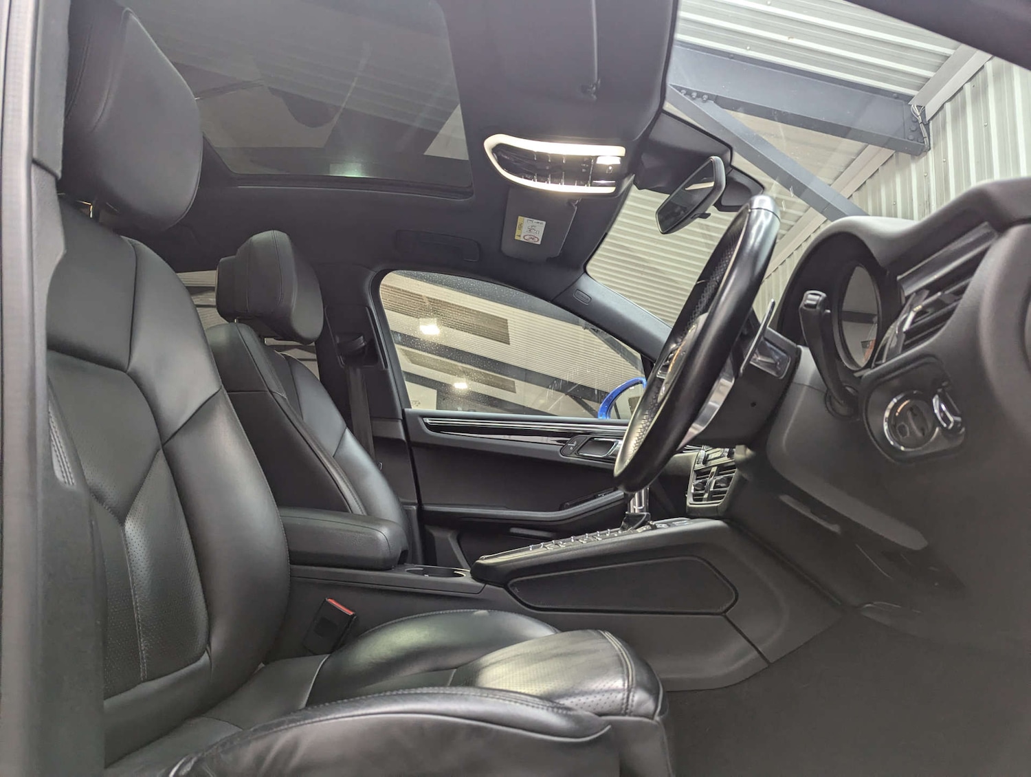 Used Porsche Macan 2019 for sale - 76845374: Photo 51