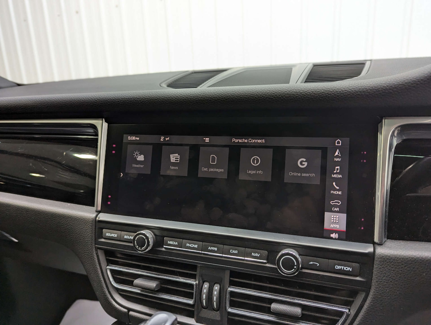 Used Porsche Macan 2019 for sale - 76845374: Photo 91