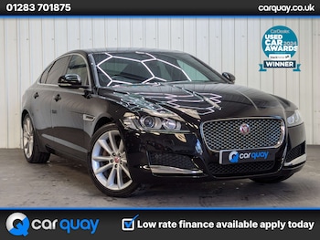 Used Jaguar XF 2017 for sale - 76005375: Photo