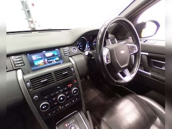 Used Land Rover Discovery Sport 2019 for sale - 76281763: Photo