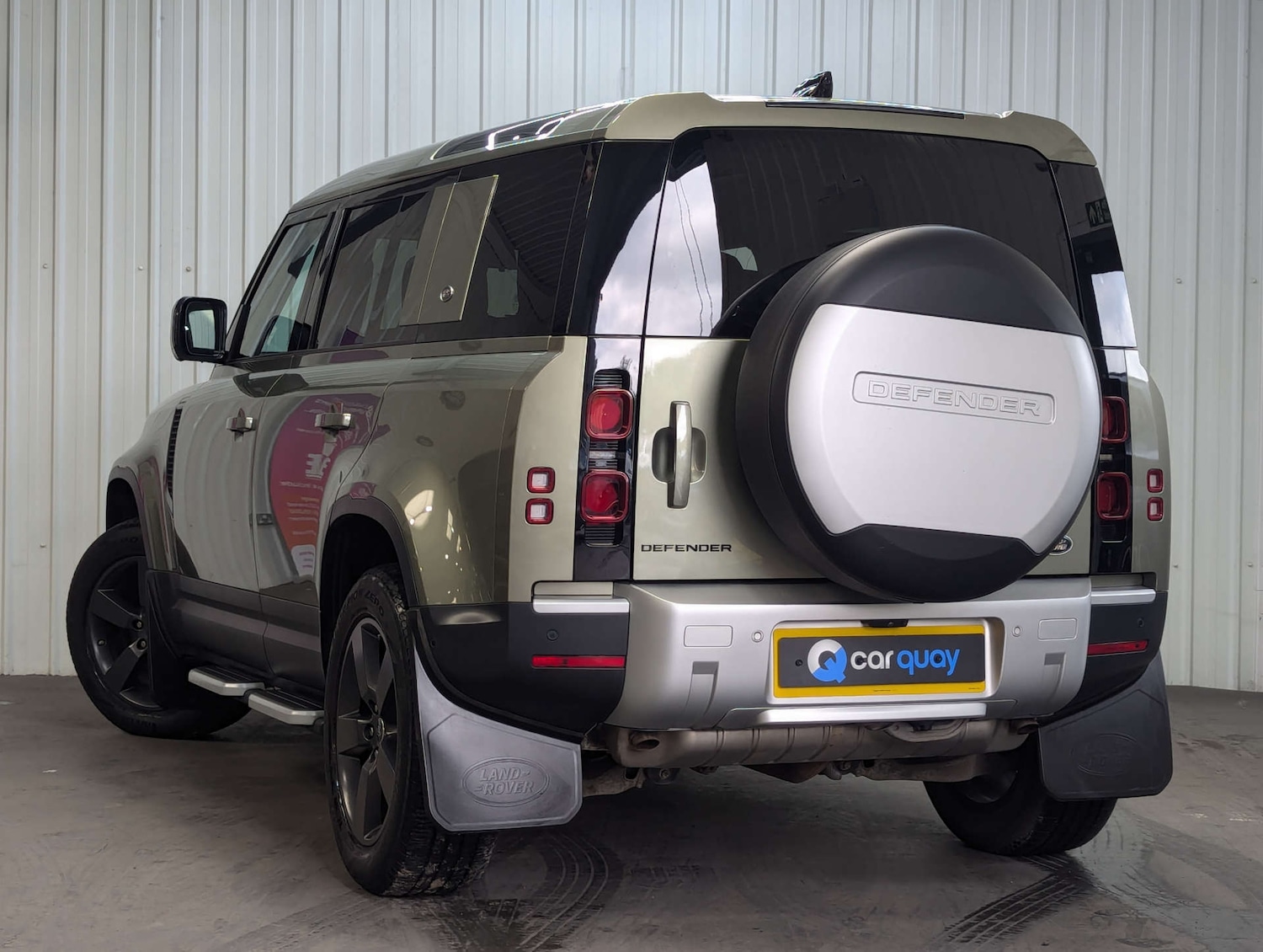 Used Land Rover Defender 2021 for sale - 76600689: Photo 11