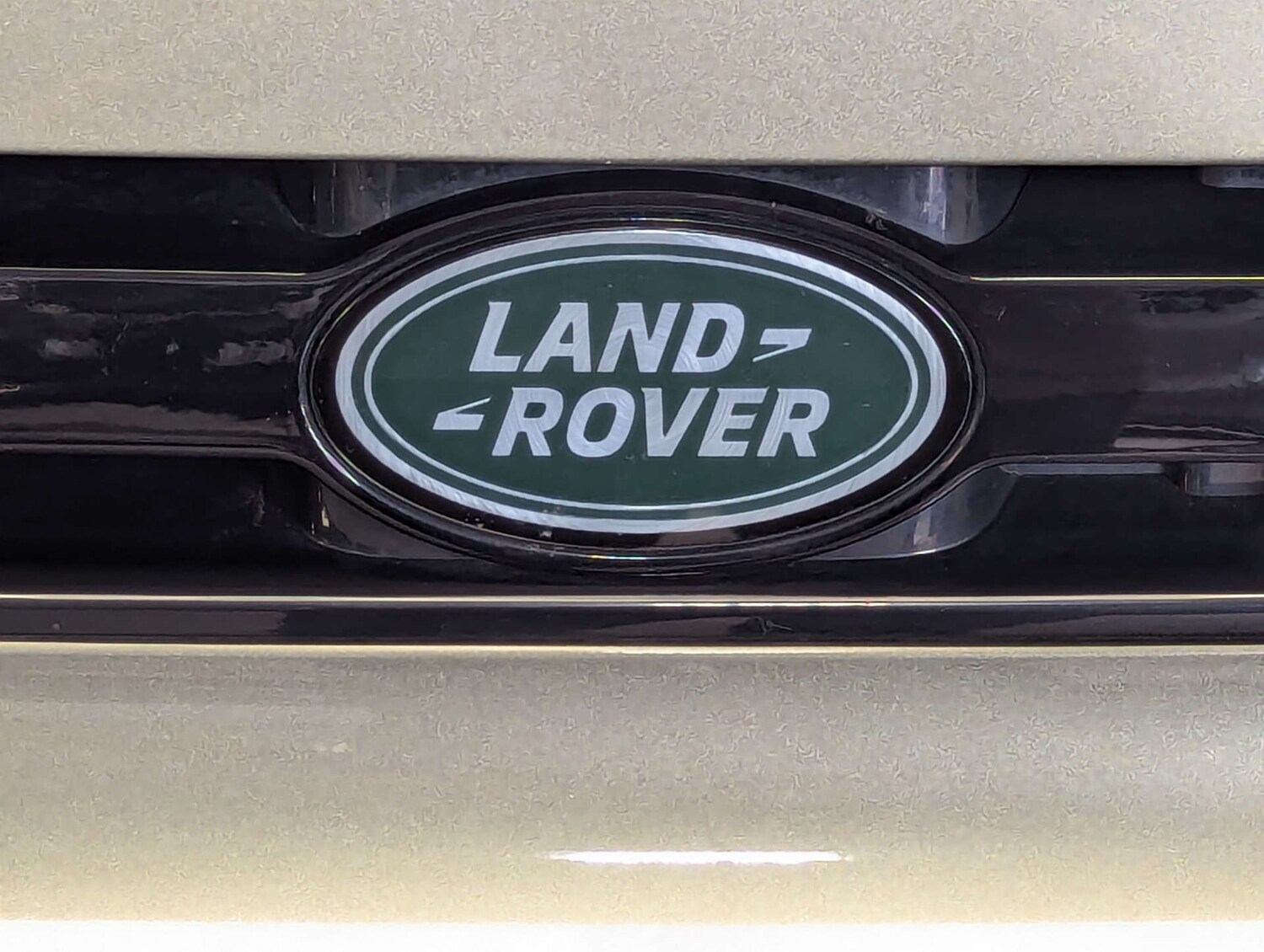 Used Land Rover Defender 2021 for sale - 76600689: Photo 21