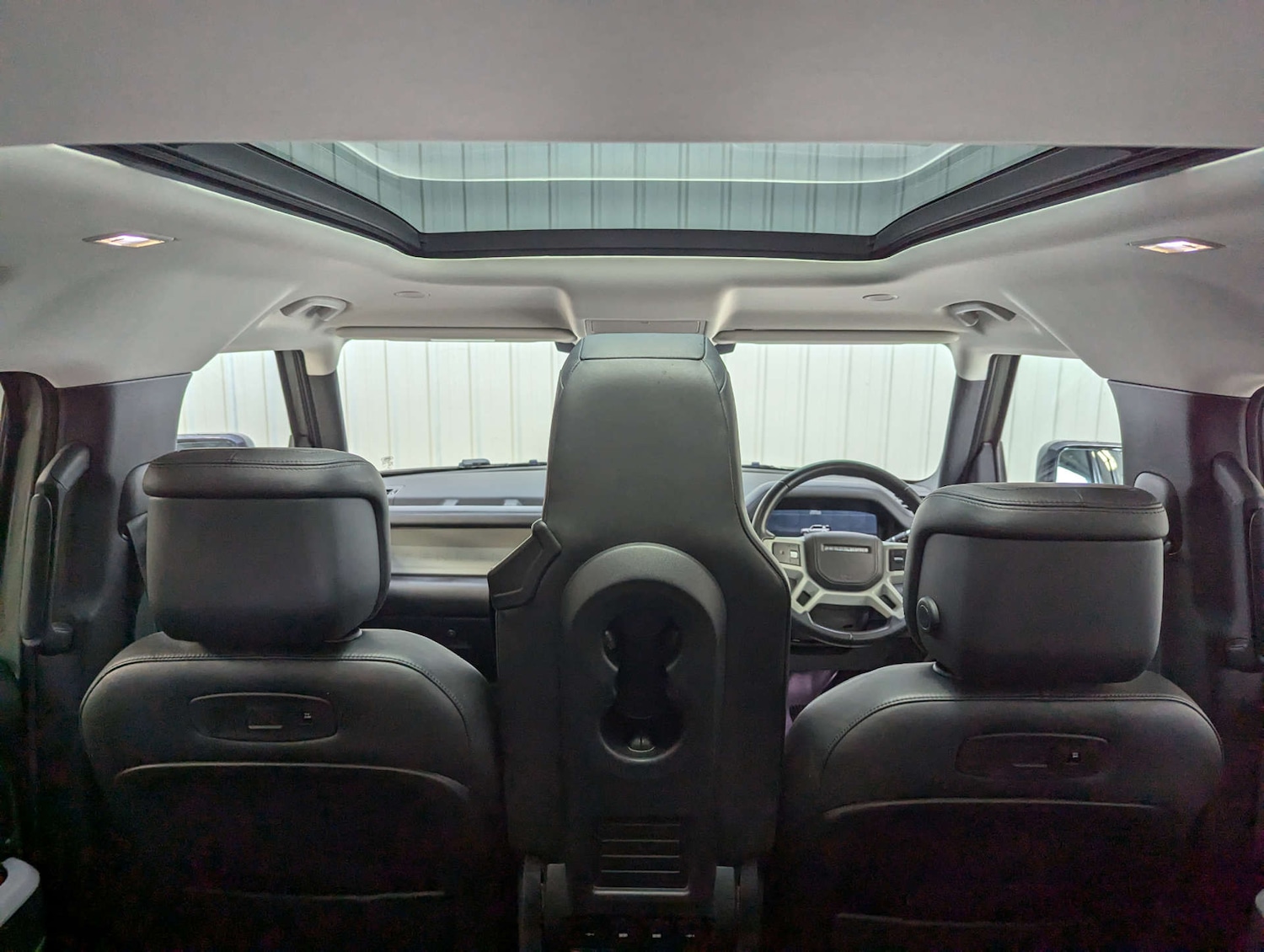 Used Land Rover Defender 2021 for sale - 76600689: Photo 45