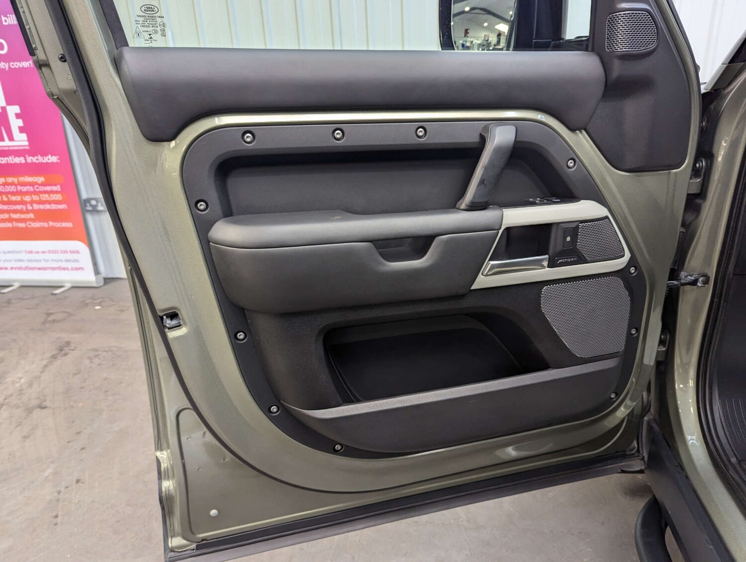 Used Land Rover Defender 2021 for sale - 76600689: Photo 59