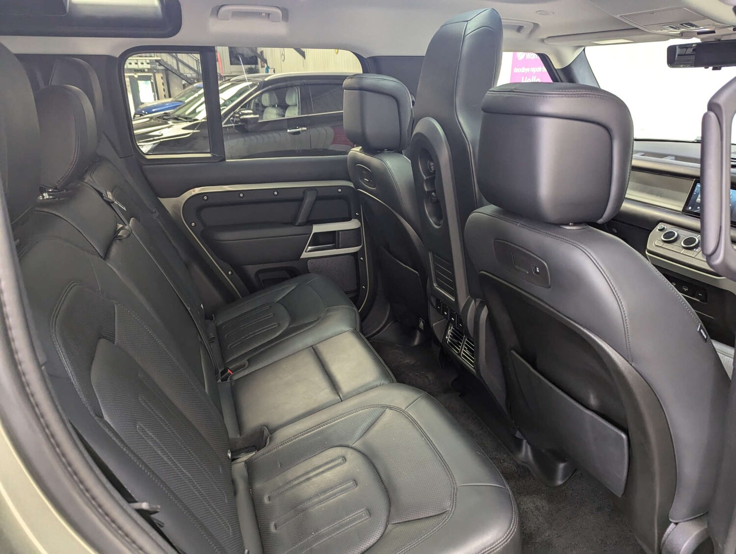 Used Land Rover Defender 2021 for sale - 76600689: Photo 60