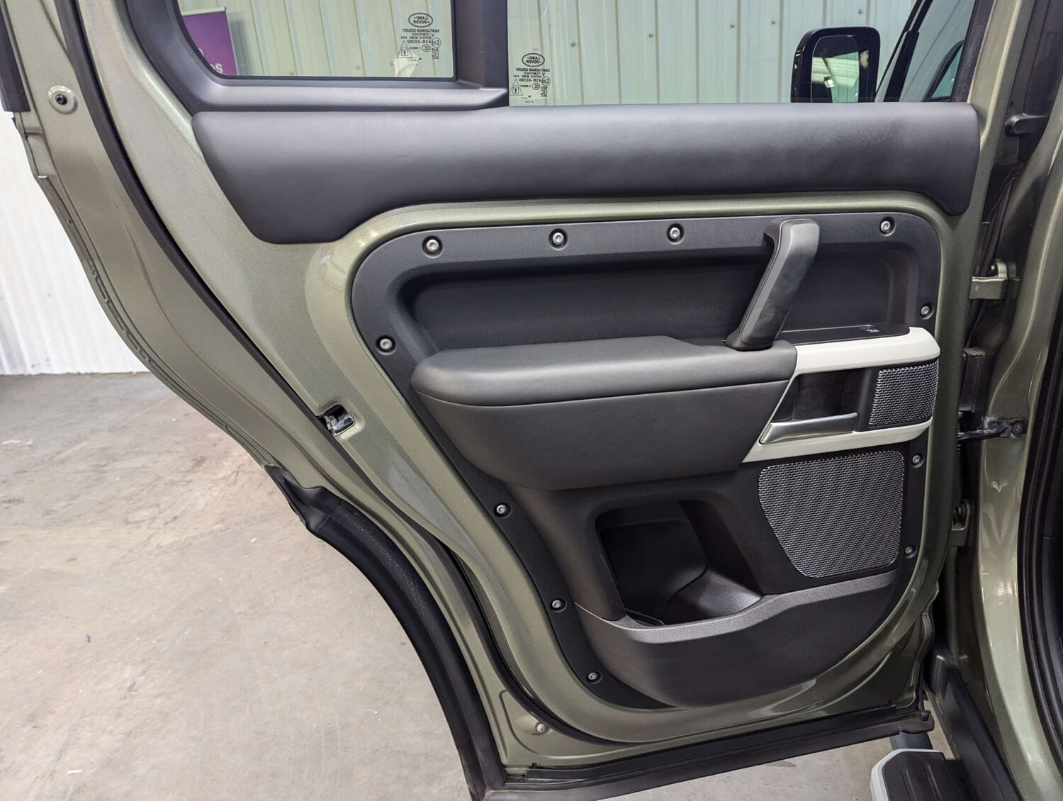 Used Land Rover Defender 2021 for sale - 76600689: Photo 70