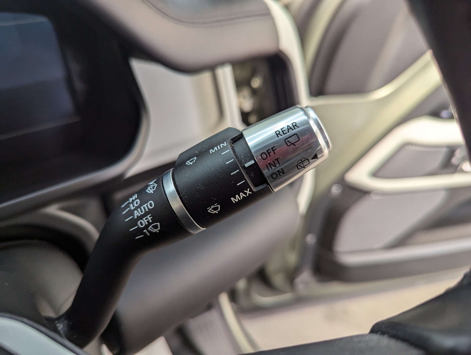 Used Land Rover Defender 2021 for sale - 76600689: Photo 77