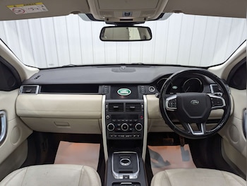 Used Land Rover Discovery Sport 2017 for sale - 78298649: Photo