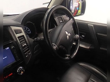 Used Mitsubishi Shogun 2016 for sale - 78436017: Photo