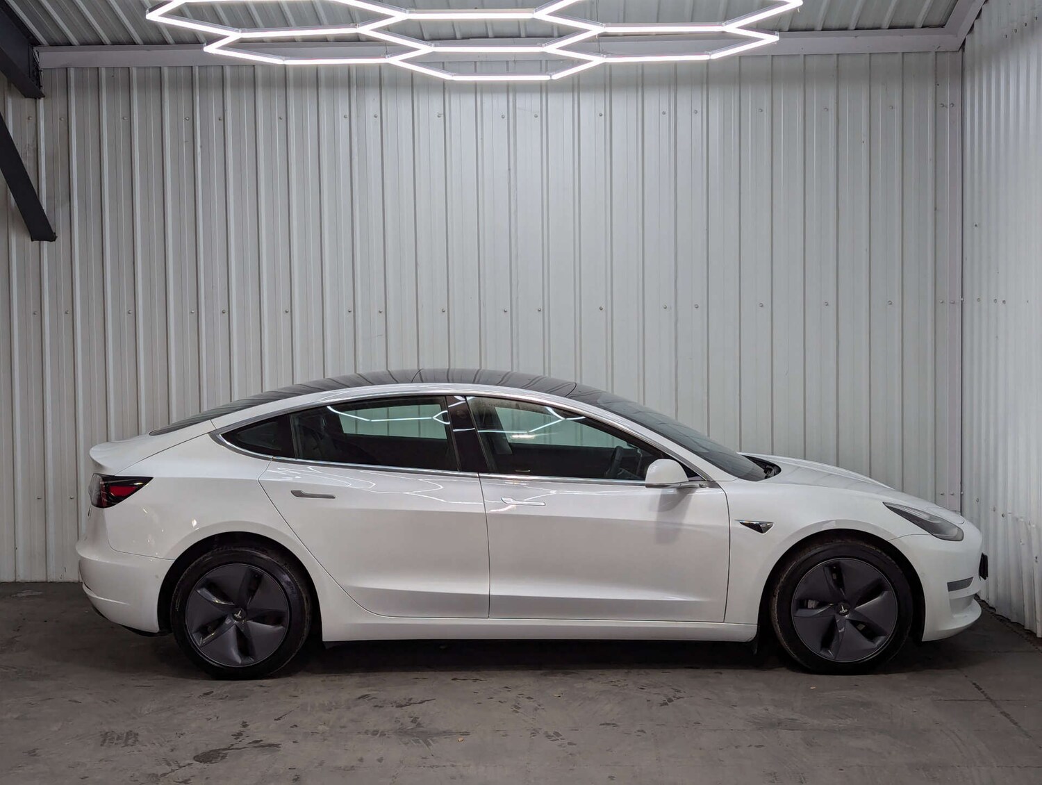 Used Tesla Model 3 2020 for sale - 76579661: Photo 15