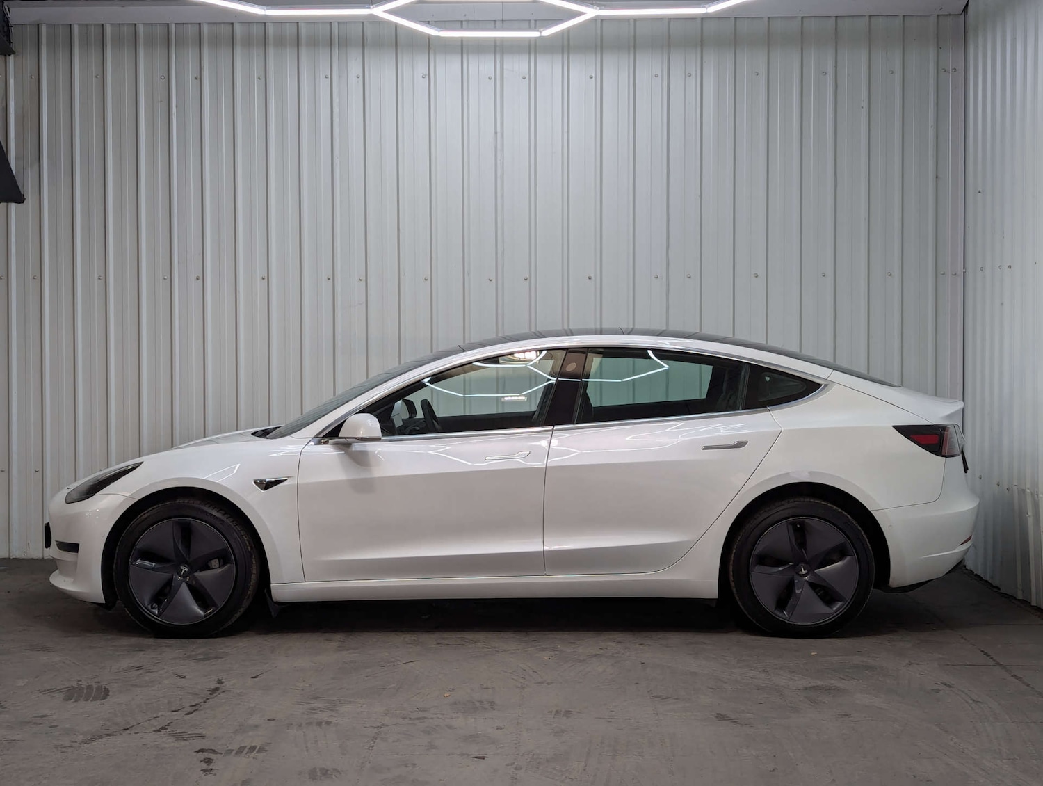 Used Tesla Model 3 2020 for sale - 76579661: Photo 16