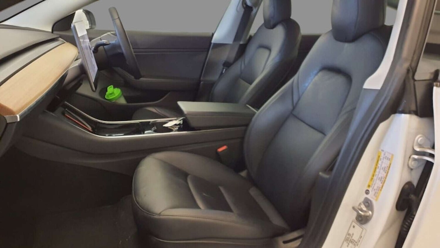 Used Tesla Model 3 2020 for sale - 76579661: Photo 4