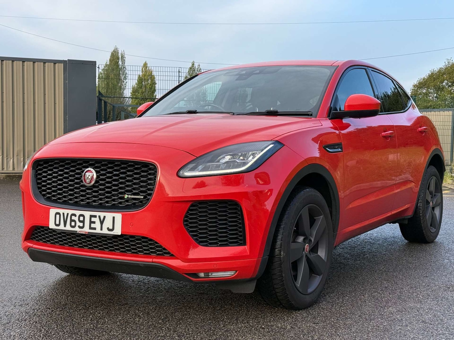 Used Jaguar E-Pace 2019 for sale - 76379075: Photo 3