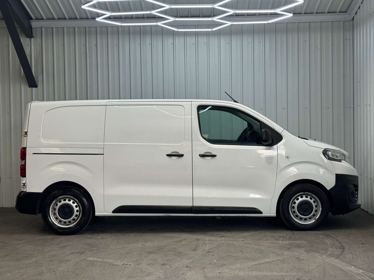 Used Peugeot Expert 2020 for sale - 75973333: Photo 13