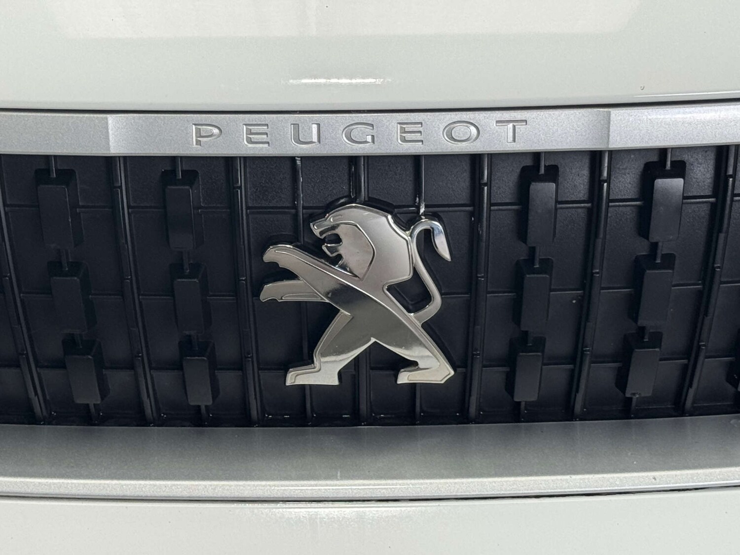 Used Peugeot Expert 2020 for sale - 75973333: Photo 23