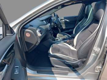 Used Infiniti Q30 2016 for sale - 74939731: Photo