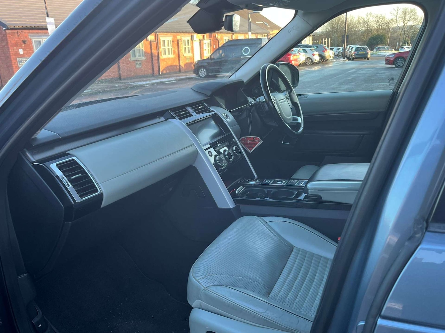 Used Land Rover Discovery 2018 for sale - 77195843: Photo 11