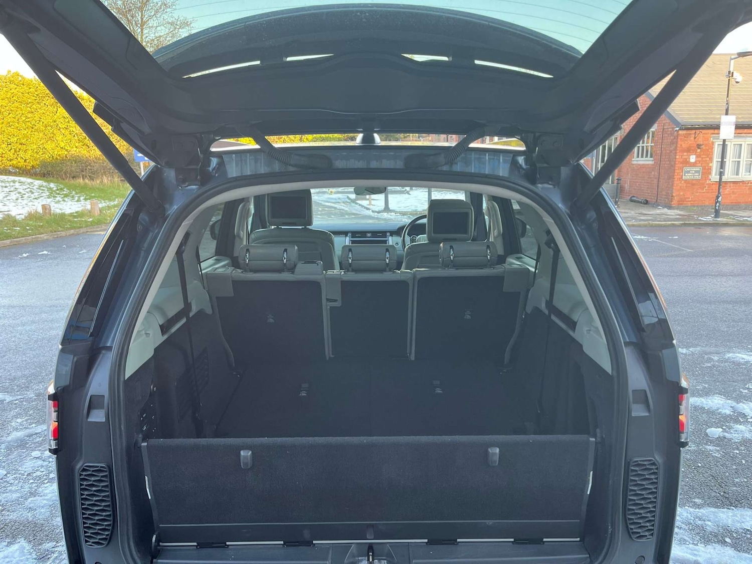 Used Land Rover Discovery 2018 for sale - 77195843: Photo 19