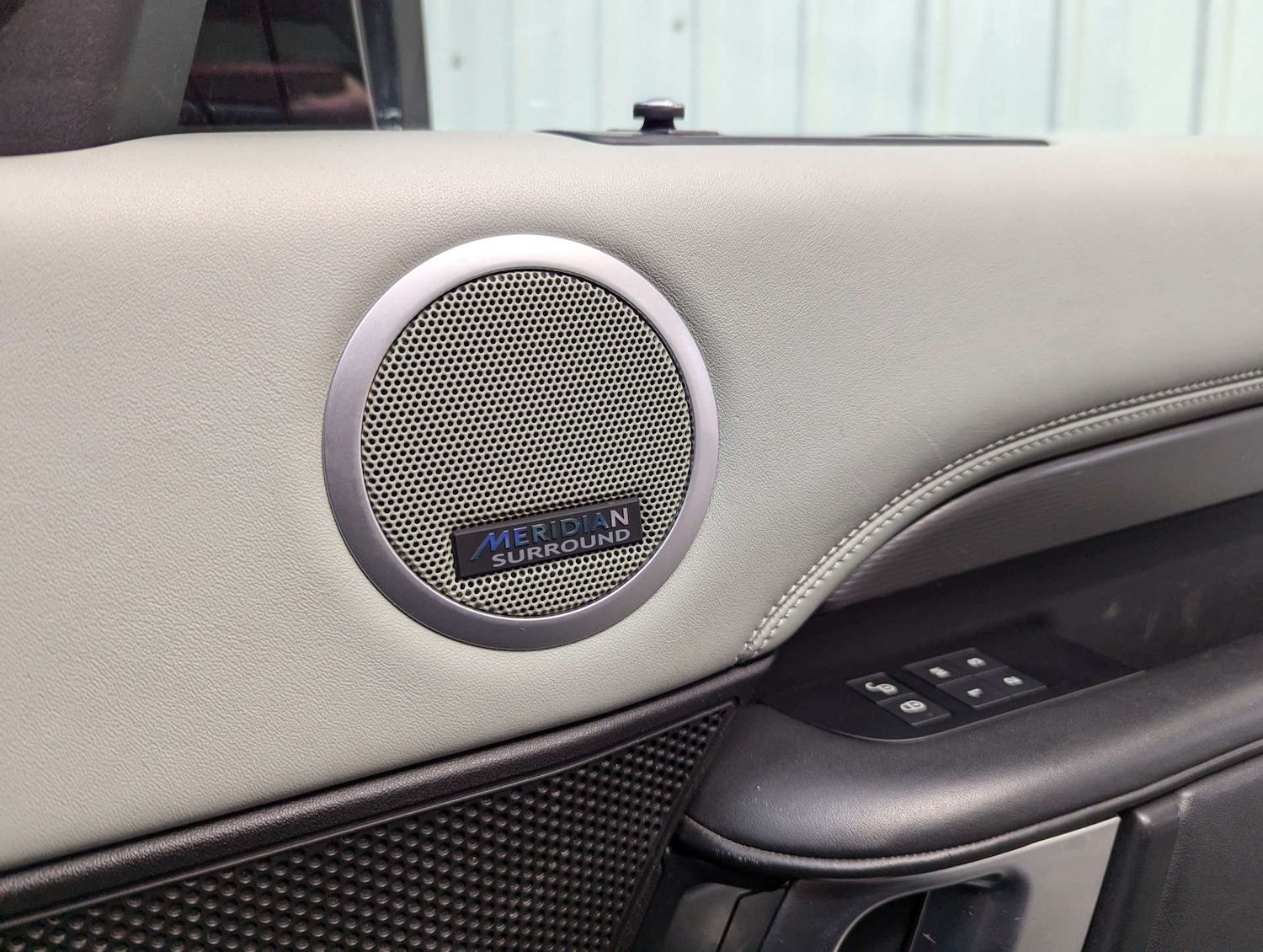 Used Land Rover Discovery 2018 for sale - 77195843: Photo 85