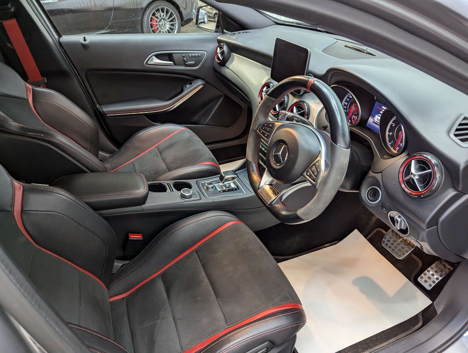 Used Mercedes-Benz GLA 2017 for sale - 76588256: Photo 52