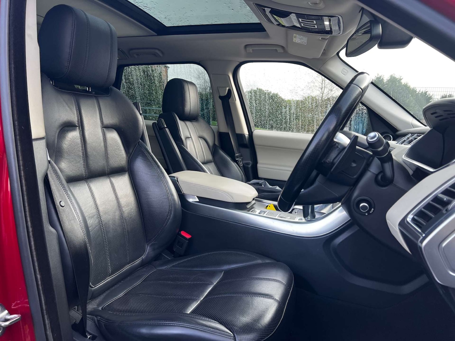 Used Land Rover Range Rover Sport 2015 for sale - 77655585: Photo 4