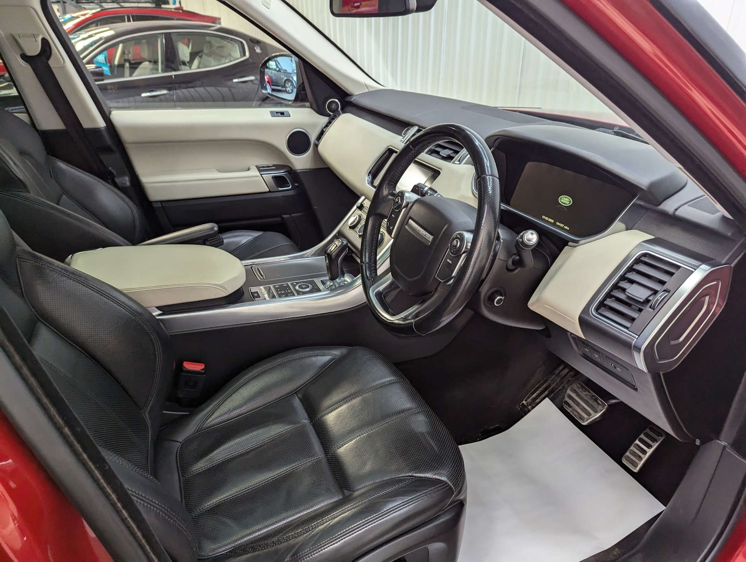 Used Land Rover Range Rover Sport 2015 for sale - 77655585: Photo 42