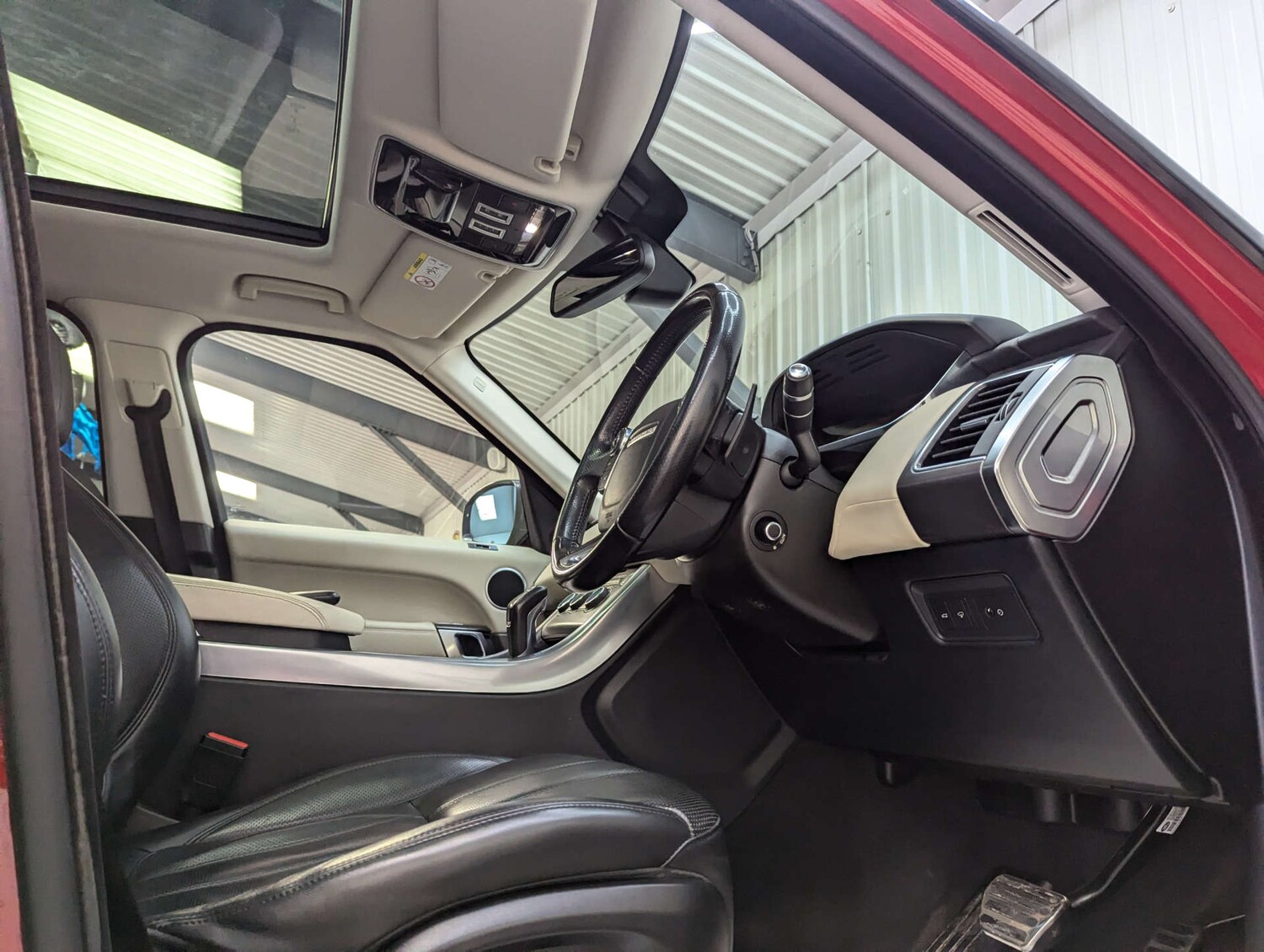 Used Land Rover Range Rover Sport 2015 for sale - 77655585: Photo 43