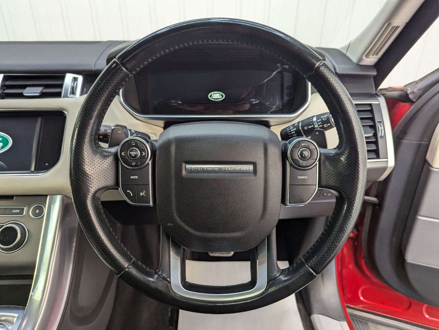 Used Land Rover Range Rover Sport 2015 for sale - 77655585: Photo 71