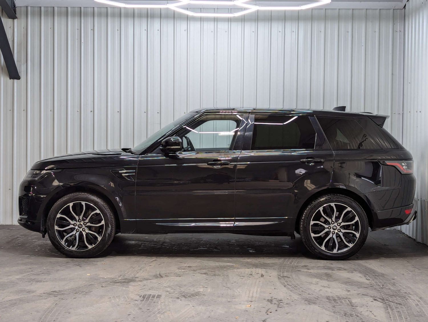 Used Land Rover Range Rover Sport 2019 for sale - 76734393: Photo 15