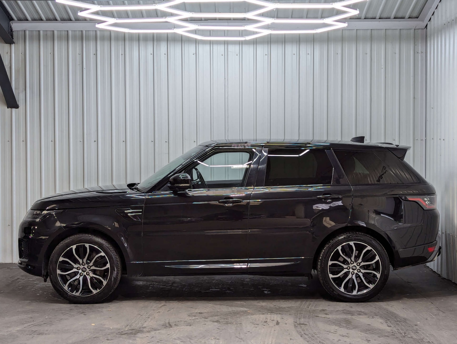 Used Land Rover Range Rover Sport 2019 for sale - 76734393: Photo 17