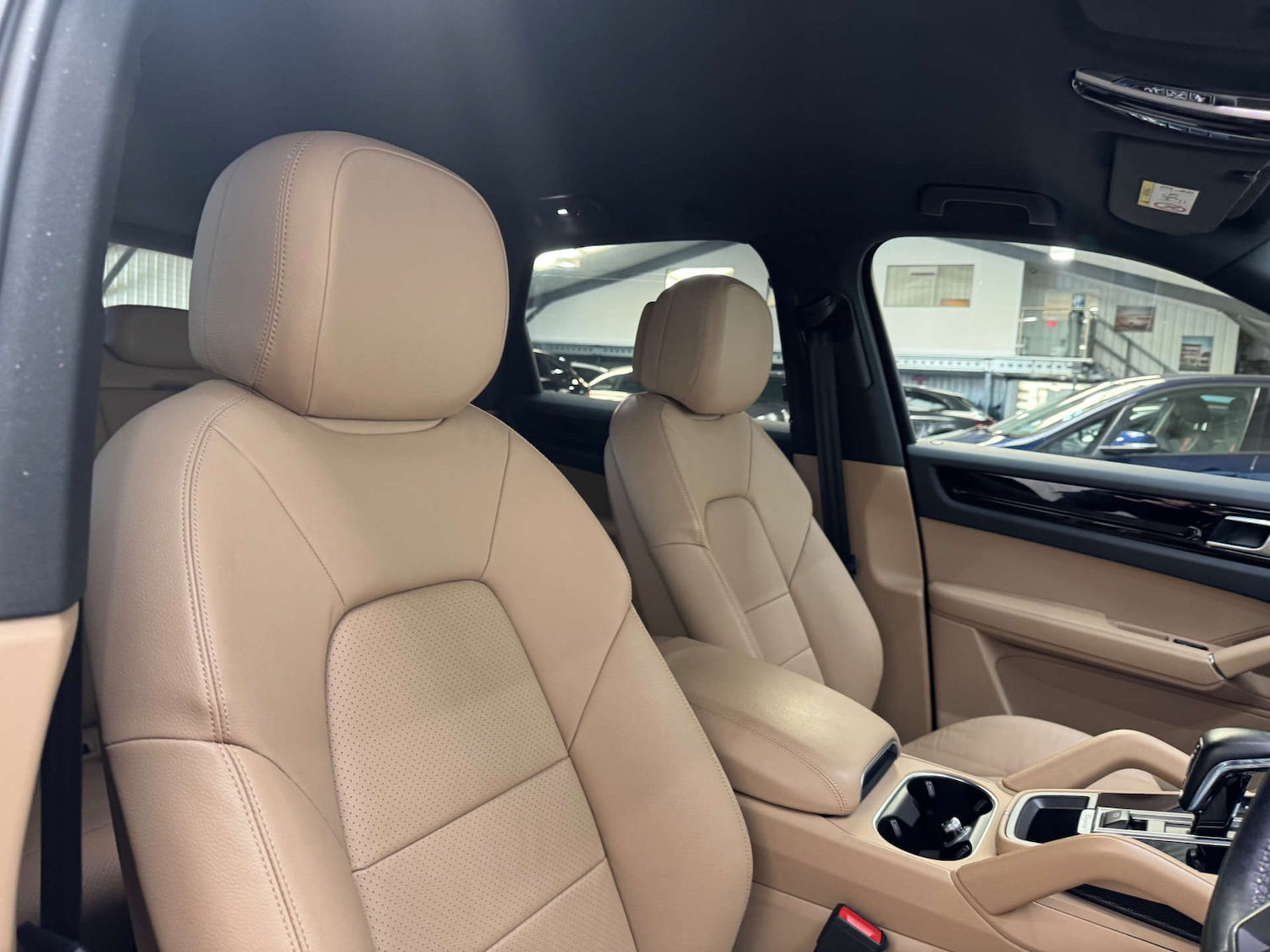 Used Porsche Cayenne 2019 for sale - 76363919: Photo 47