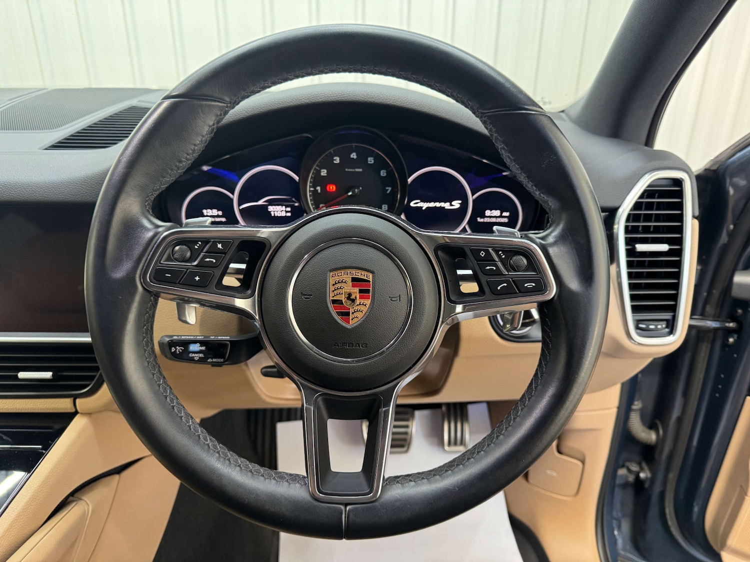 Used Porsche Cayenne 2019 for sale - 76363919: Photo 69