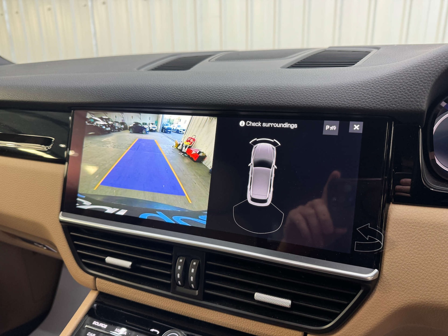 Used Porsche Cayenne 2019 for sale - 76363919: Photo 81