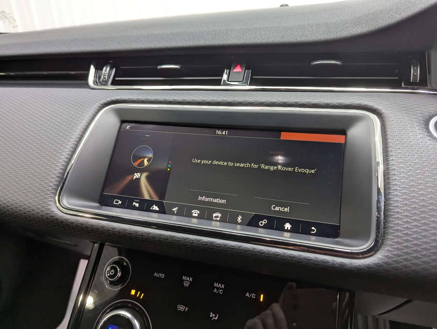 Used Land Rover Range Rover Evoque 2019 for sale - 77636181: Photo 91