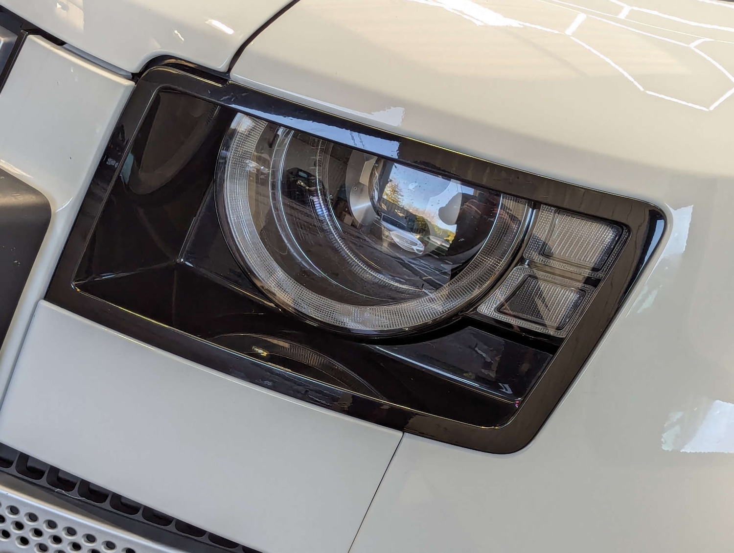 Used Land Rover Defender 2020 for sale - 76402672: Photo 28