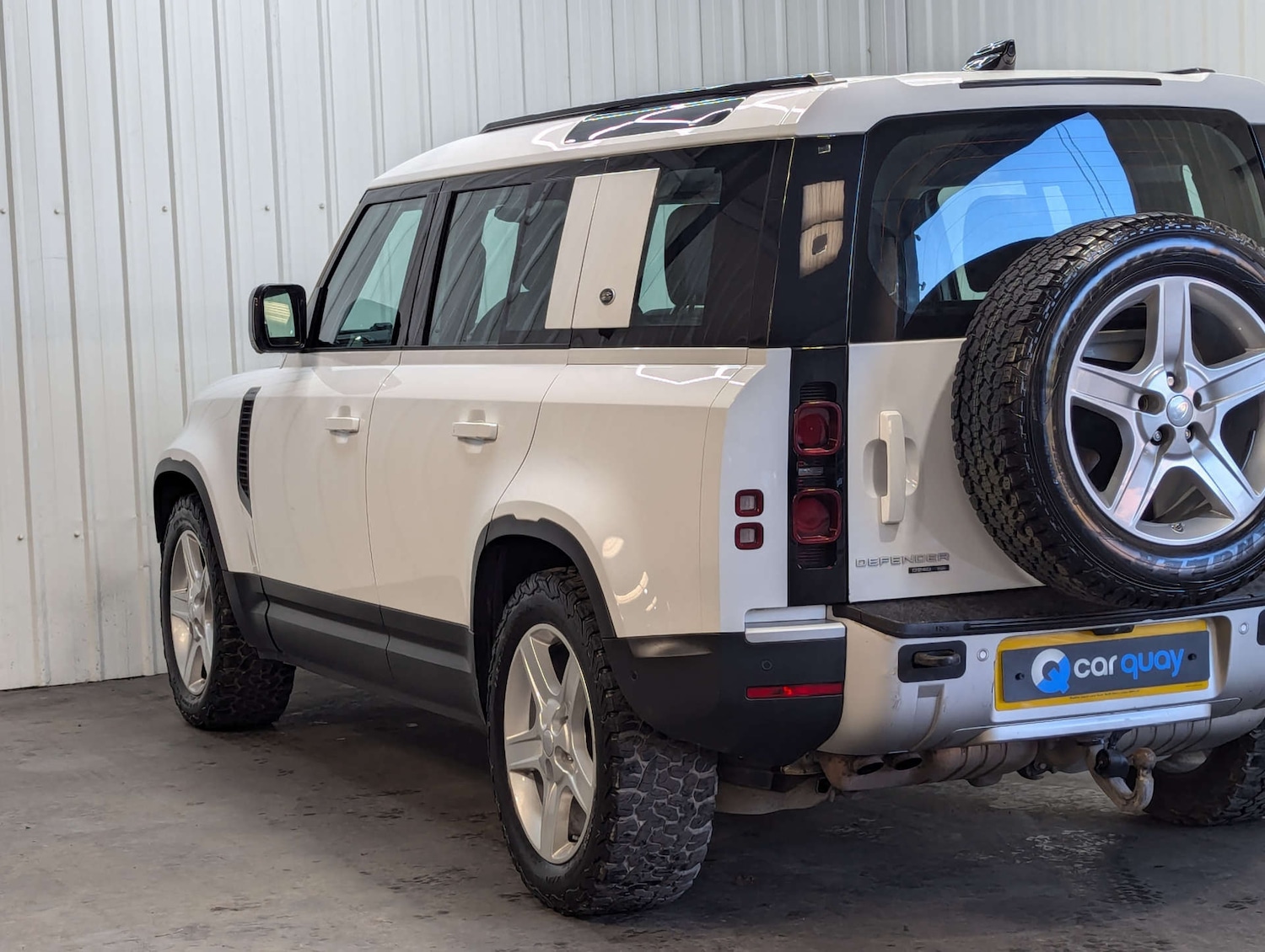 Used Land Rover Defender 2020 for sale - 76402672: Photo 34