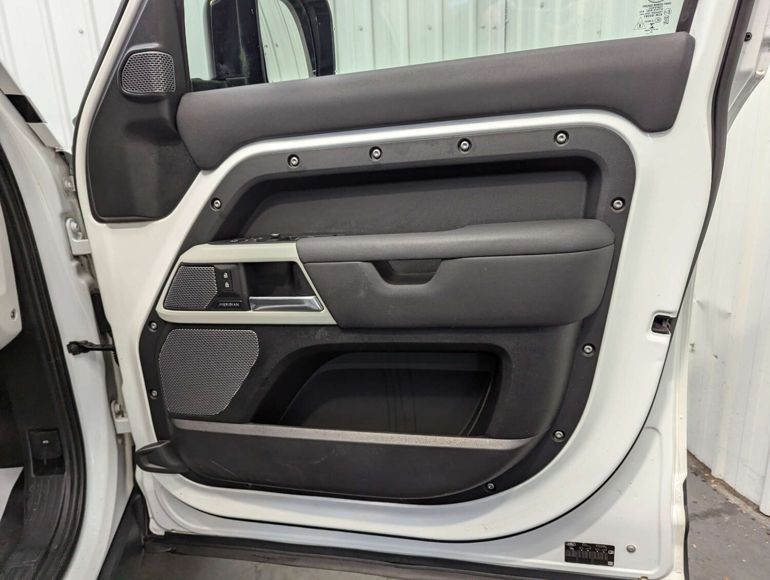 Used Land Rover Defender 2020 for sale - 76402672: Photo 52