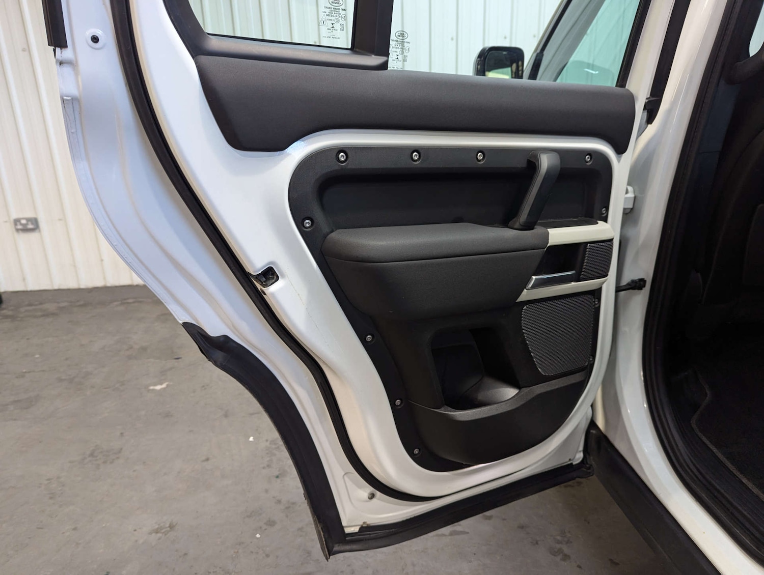 Used Land Rover Defender 2020 for sale - 76402672: Photo 69