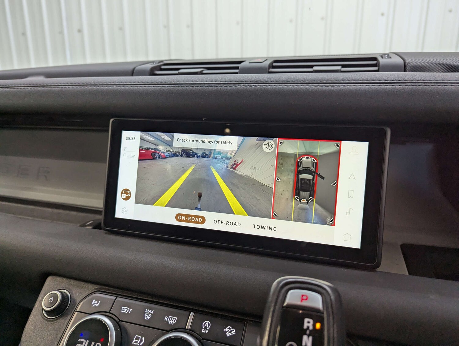 Used Land Rover Defender 2020 for sale - 76402672: Photo 83