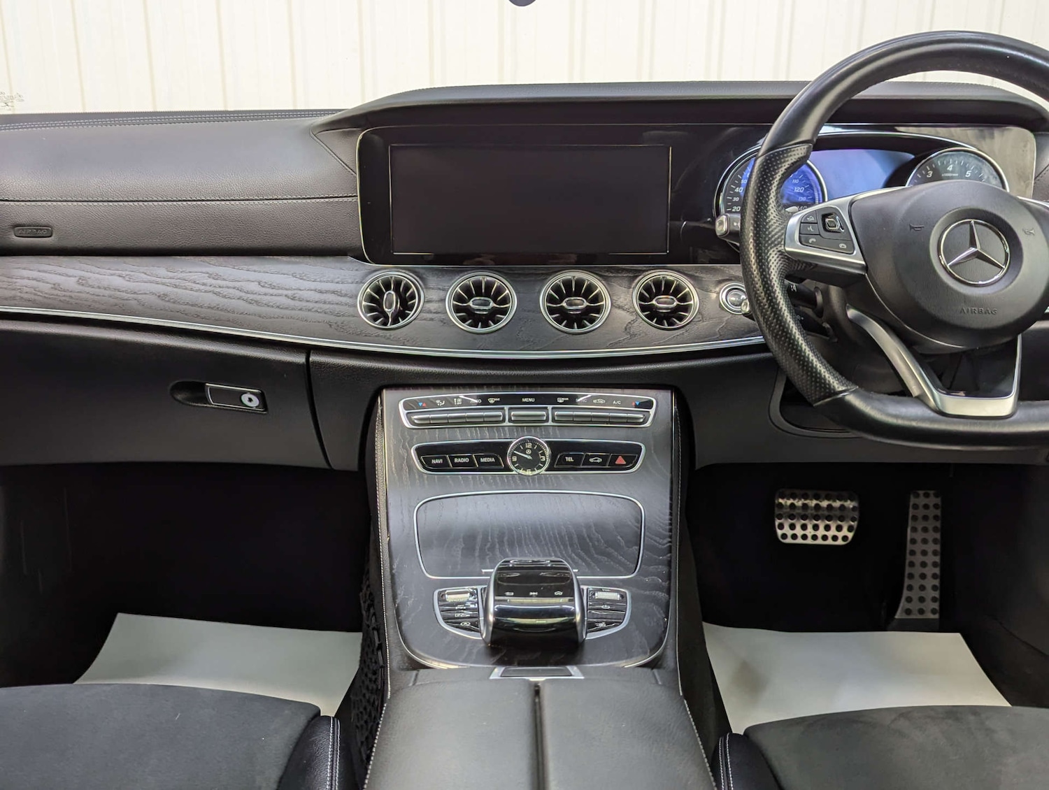 Used Mercedes-Benz E Class 2017 for sale - 76278147: Photo 66