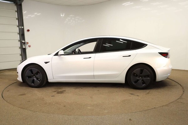 Used Tesla Model 3 2021 for sale - 76139970: Photo 13