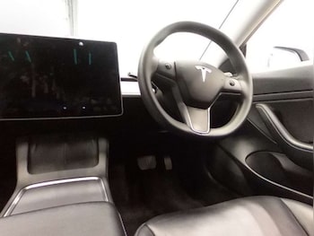 Used Tesla Model 3 2021 for sale - 76139970: Photo 3
