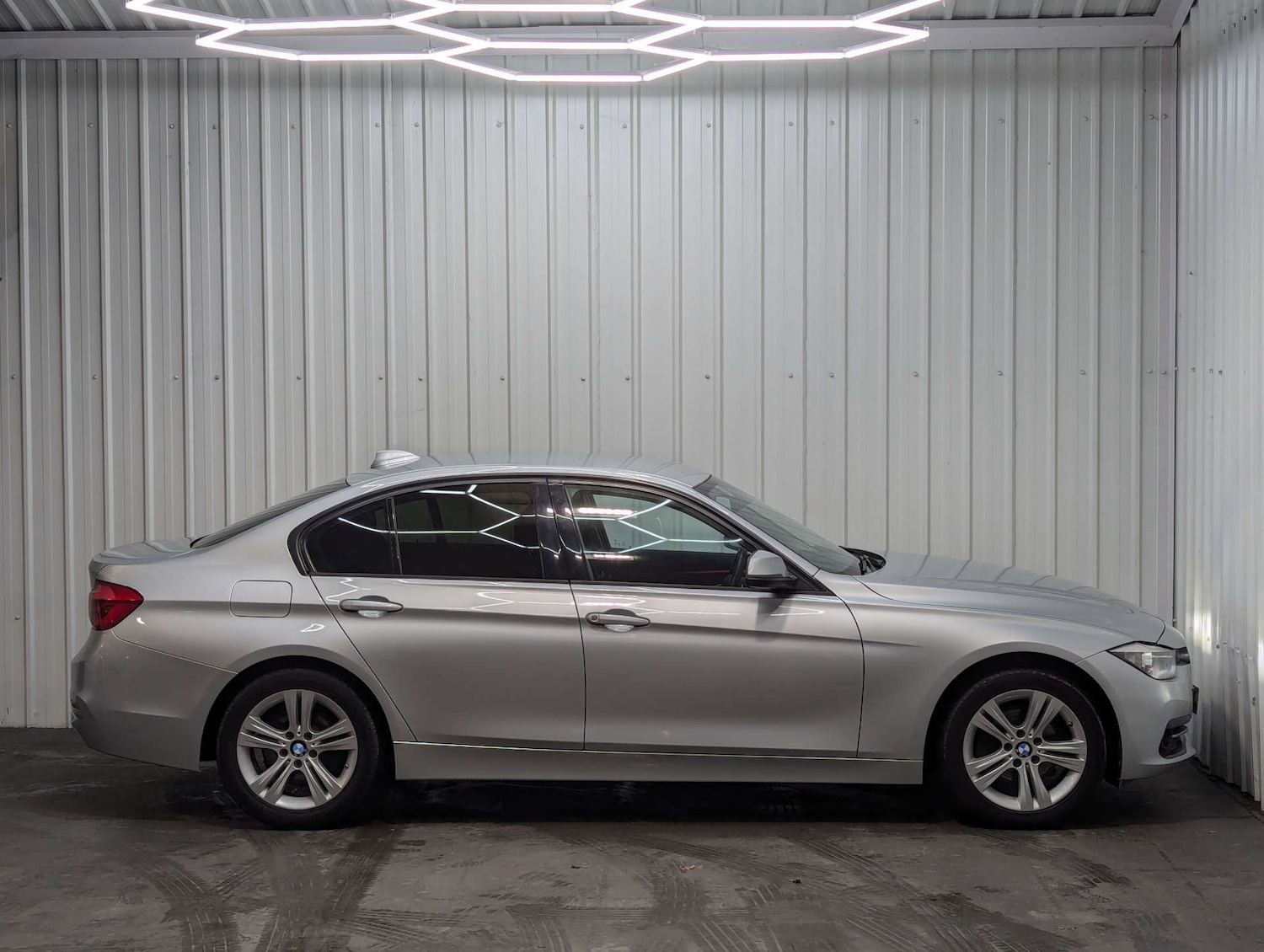 Used BMW 3 Series 2016 for sale - 77234103: Photo 14