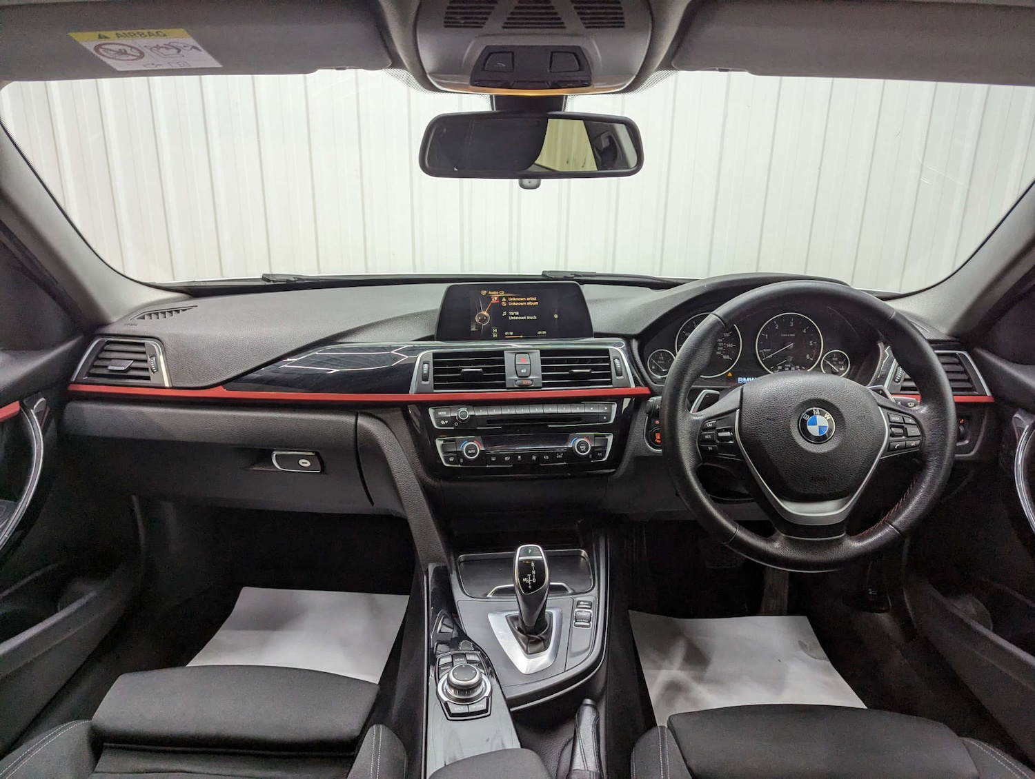 Used BMW 3 Series 2016 for sale - 77234103: Photo 2