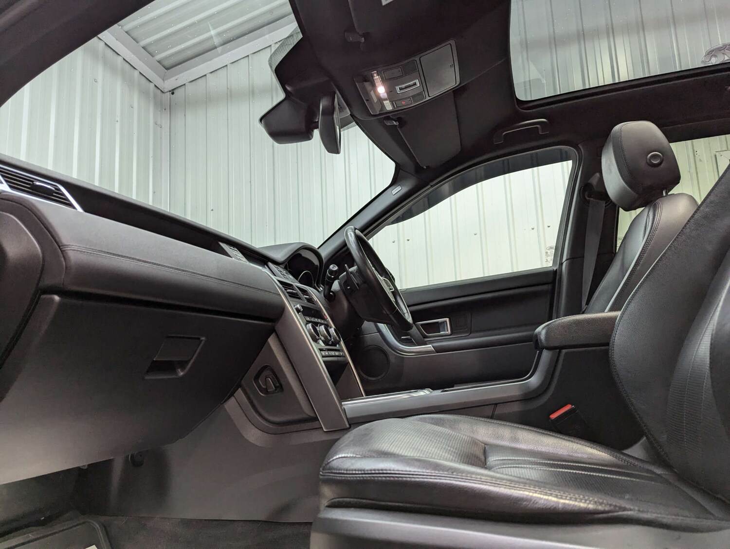 Used Land Rover Discovery Sport 2019 for sale - 76475106: Photo 53