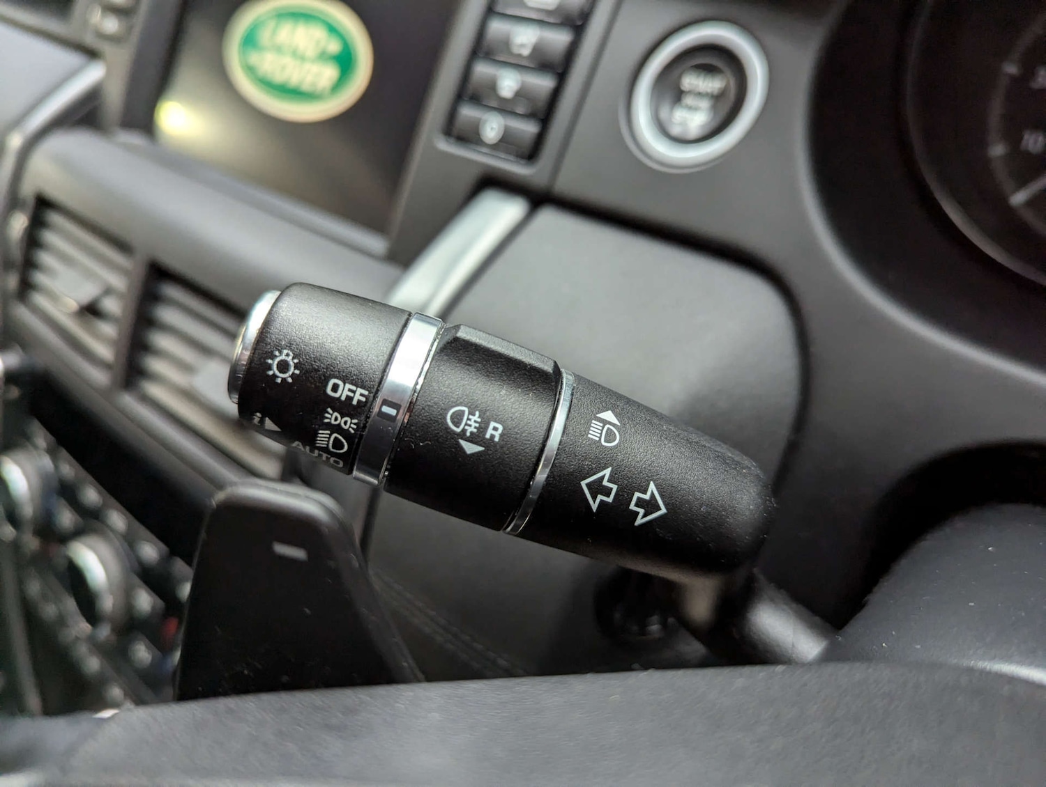 Used Land Rover Discovery Sport 2019 for sale - 76475106: Photo 73