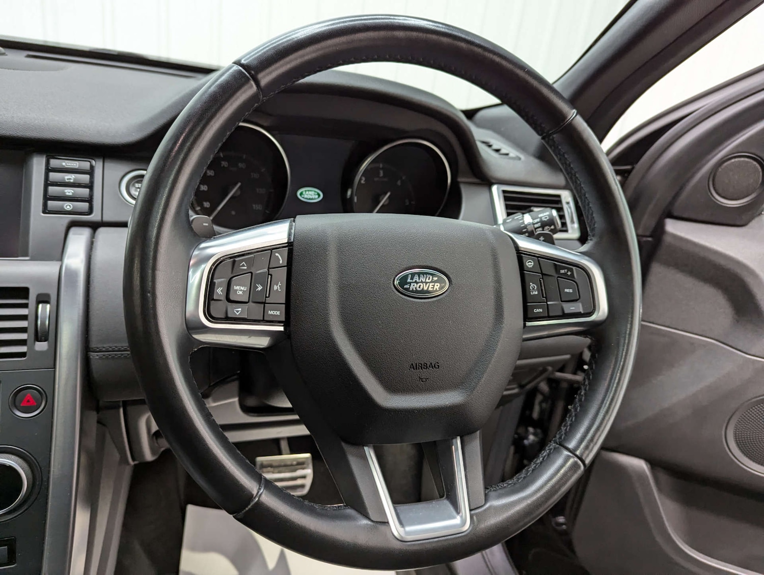 Used Land Rover Discovery Sport 2019 for sale - 76475106: Photo 78