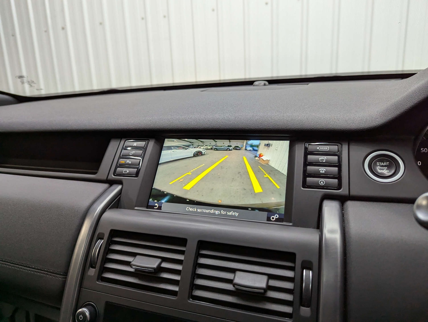 Used Land Rover Discovery Sport 2019 for sale - 76475106: Photo 86