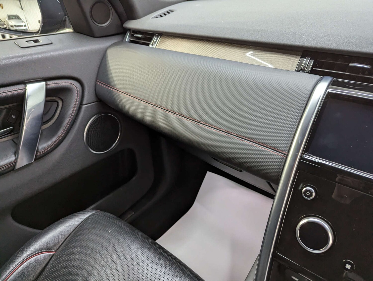 Used Land Rover Discovery Sport 2020 for sale - 77548532: Photo 78