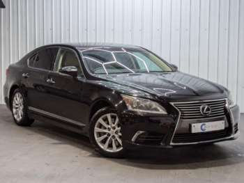 2014 (14) 4.6L Luxury 4dr Auto